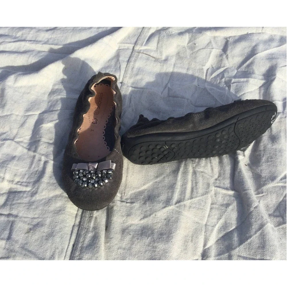 Geox girls suede leather flats size 3 34 shoes rhinestone silver grey gray bow